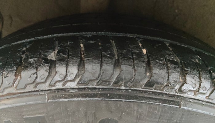 2022 Hyundai NEW I20 SPORTZ 1.2 MT, Petrol, Manual, 46,902 km, Right Rear Tyre Tread