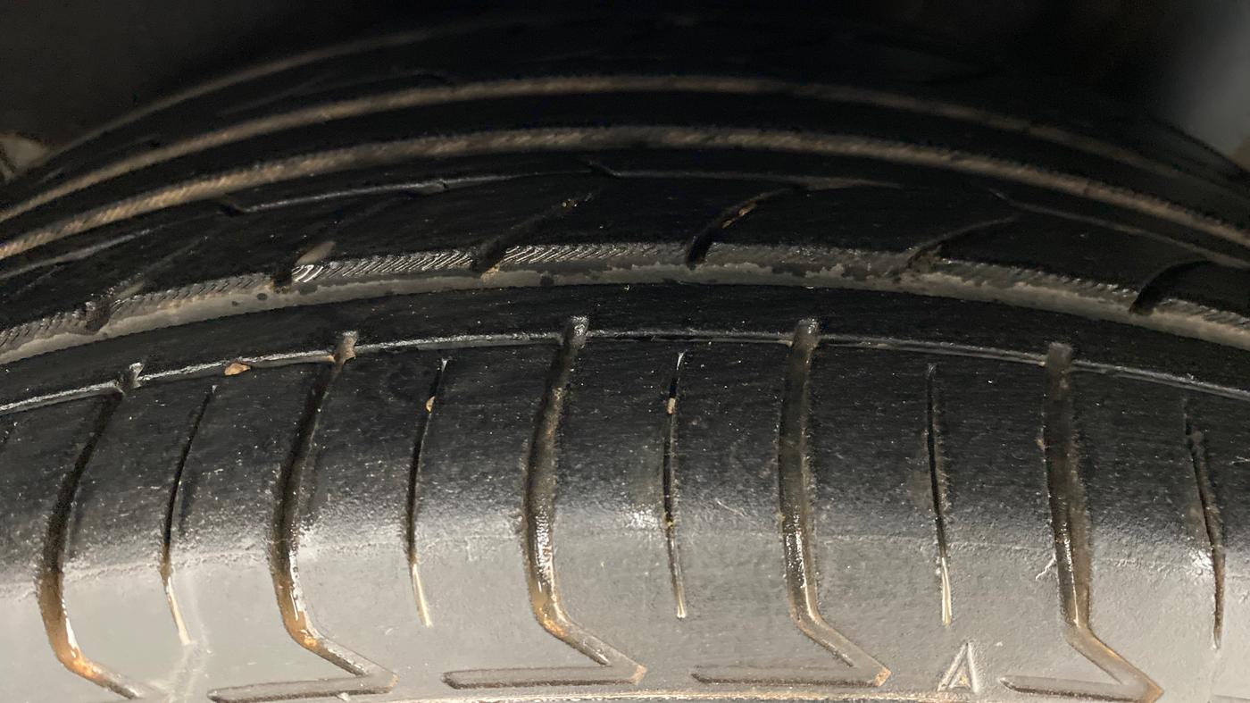 2017 Hyundai New Elantra 2.0 SX AT PETROL, Petrol, Automatic, 54,736 km, Left Rear Tyre Tread