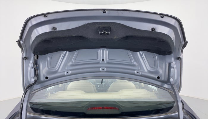 2015 Hyundai Verna FLUIDIC 1.6 VTVT S, Petrol, Manual, 42,111 km, Boot Door Open