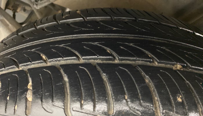 2011 Toyota Etios VX, Petrol, Manual, 54,675 km, Left Rear Tyre Tread