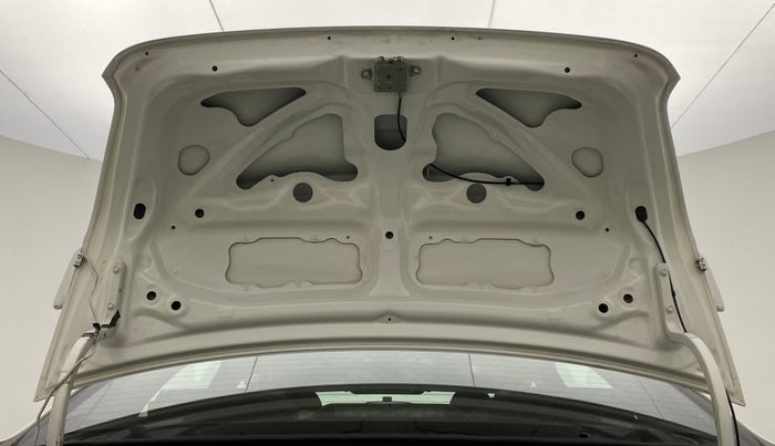 2011 Toyota Etios VX, Petrol, Manual, 54,675 km, Boot Door Open