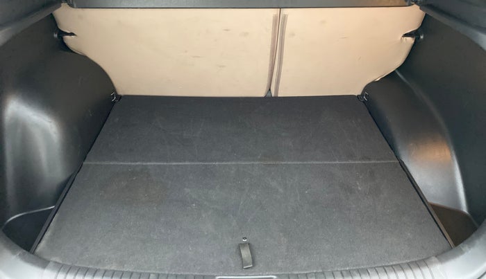 2017 Hyundai Creta 1.6 SX PLUS AUTO PETROL, Petrol, Automatic, 14,280 km, Boot Inside