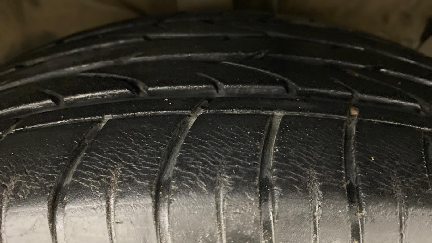 2017 Hyundai Creta 1.6 SX PLUS AUTO PETROL, Petrol, Automatic, 14,280 km, Right Front Tyre Tread