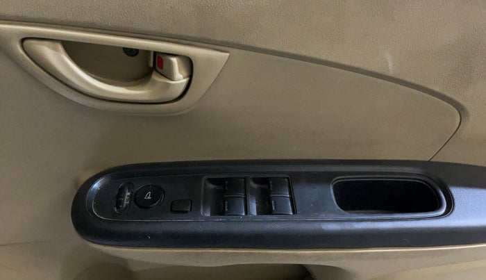 2016 Honda Amaze 1.2L I-VTEC S, Petrol, Manual, 48,655 km, Driver Side Door Panels Control