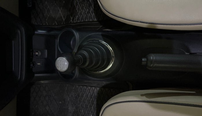 2016 Honda Amaze 1.2L I-VTEC S, Petrol, Manual, 48,655 km, Gear Lever