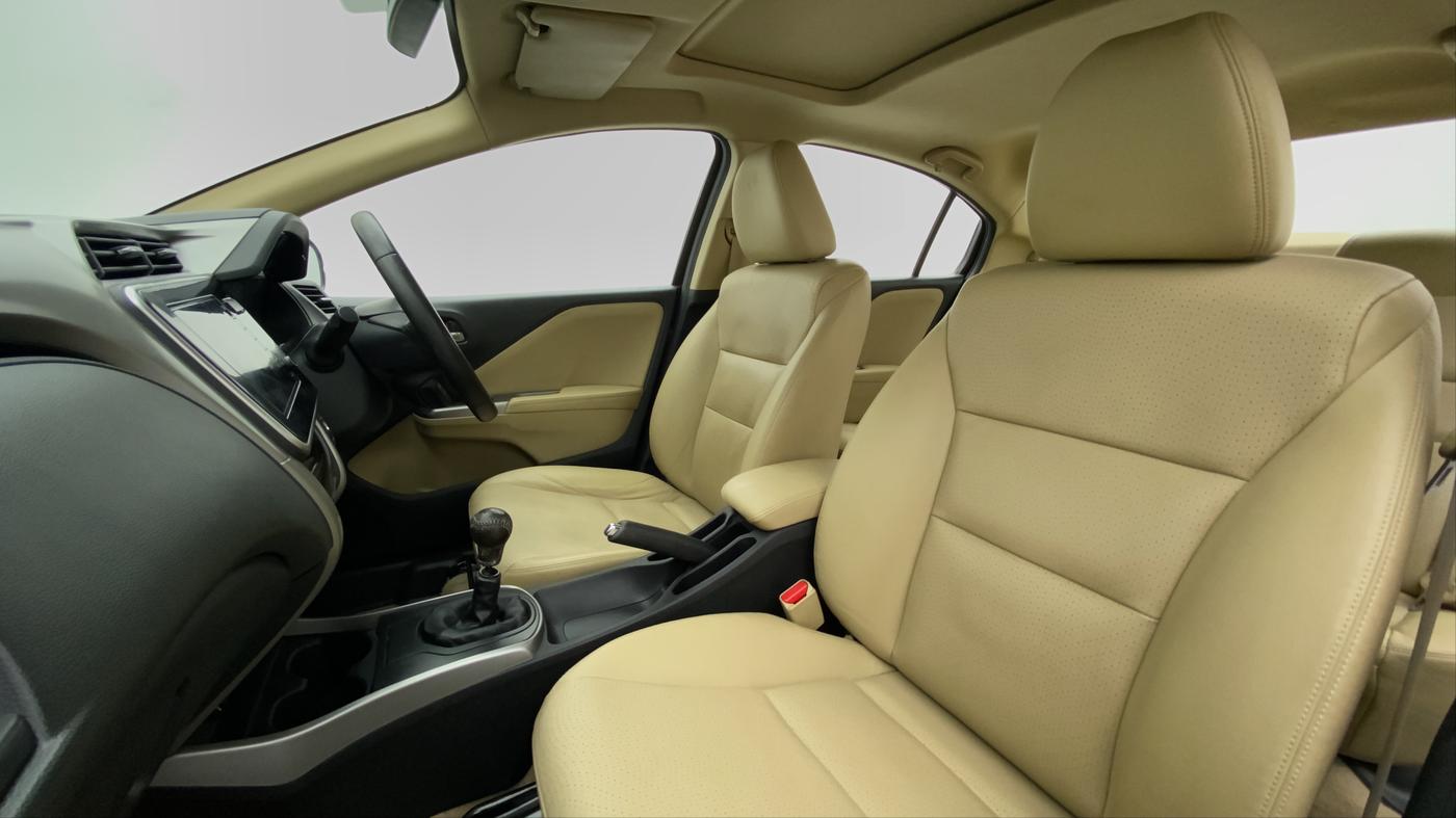 2017 Honda City VX MT PETROL, Petrol, Manual, 36,487 km, Right Side Front Door Cabin