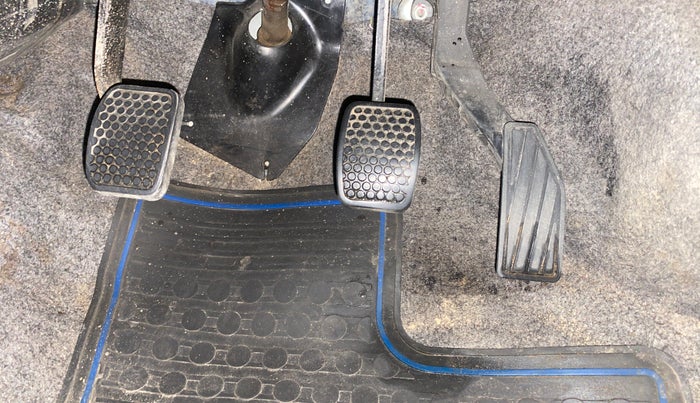 2016 Maruti Alto 800 LXI, Petrol, Manual, 53,869 km, Pedals