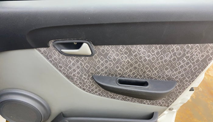 2016 Maruti Alto 800 LXI, Petrol, Manual, 53,869 km, Driver Side Door Panels Control