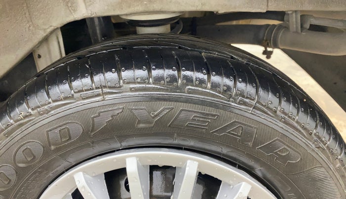 2016 Maruti Alto 800 LXI, Petrol, Manual, 53,869 km, Left Rear Tyre Tread