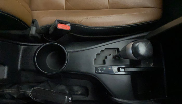 2017 Toyota Innova Crysta 2.7 ZX AT 7 STR, Petrol, Automatic, 61,710 km, Gear Lever