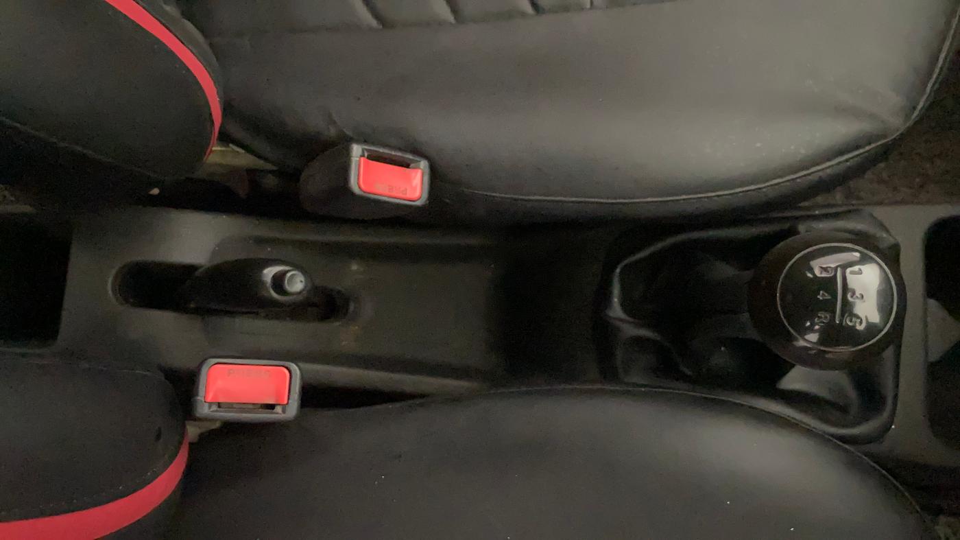 2018 Hyundai Eon ERA PLUS (O), Petrol, Manual, 1,02,108 km, Gear Lever