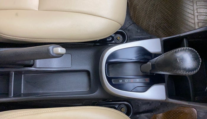 2015 Honda Jazz 1.2L I-VTEC V AT, Petrol, Automatic, 1,03,960 km, Gear Lever