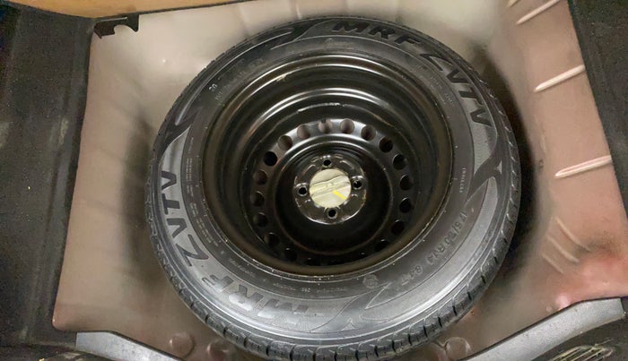 2015 Honda Jazz 1.2L I-VTEC V AT, Petrol, Automatic, 1,03,960 km, Spare Tyre