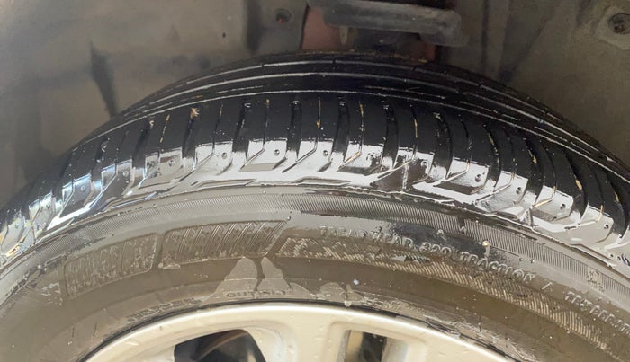 2018 Jeep Compass LIMITED 2.0 DIESEL, Diesel, Manual, 71,114 km, Left Front Tyre Tread