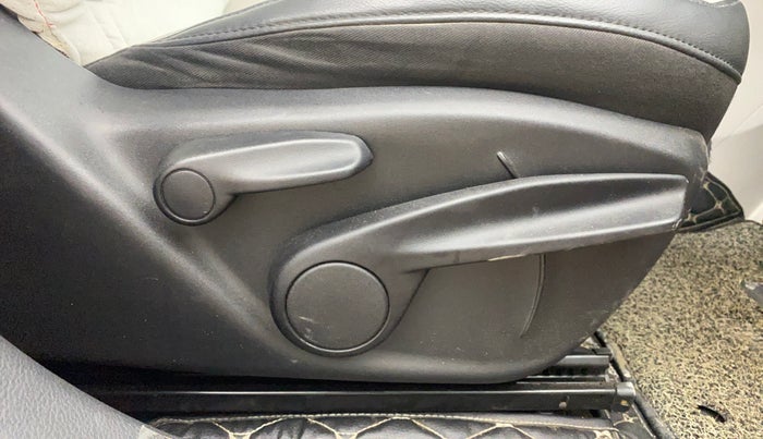 2018 Jeep Compass LIMITED 2.0 DIESEL, Diesel, Manual, 71,114 km, Driver Side Adjustment Panel