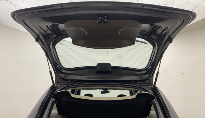 2019 Renault Duster 110 PS RXS 4X2 AMT DIESEL, Diesel, Automatic, 51,311 km, Boot Door Open