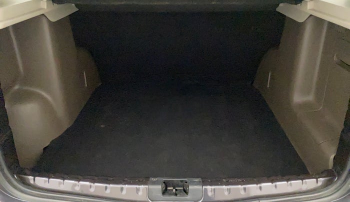 2019 Renault Duster 110 PS RXS 4X2 AMT DIESEL, Diesel, Automatic, 51,311 km, Boot Inside