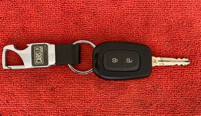 2019 Renault Duster 110 PS RXS 4X2 AMT DIESEL, Diesel, Automatic, 51,311 km, Key Close Up