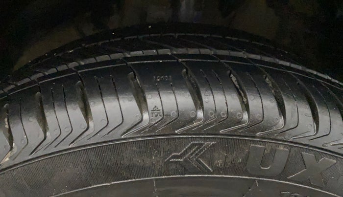 2021 Maruti Baleno ZETA PETROL 1.2, Petrol, Manual, 87,159 km, Left Front Tyre Tread