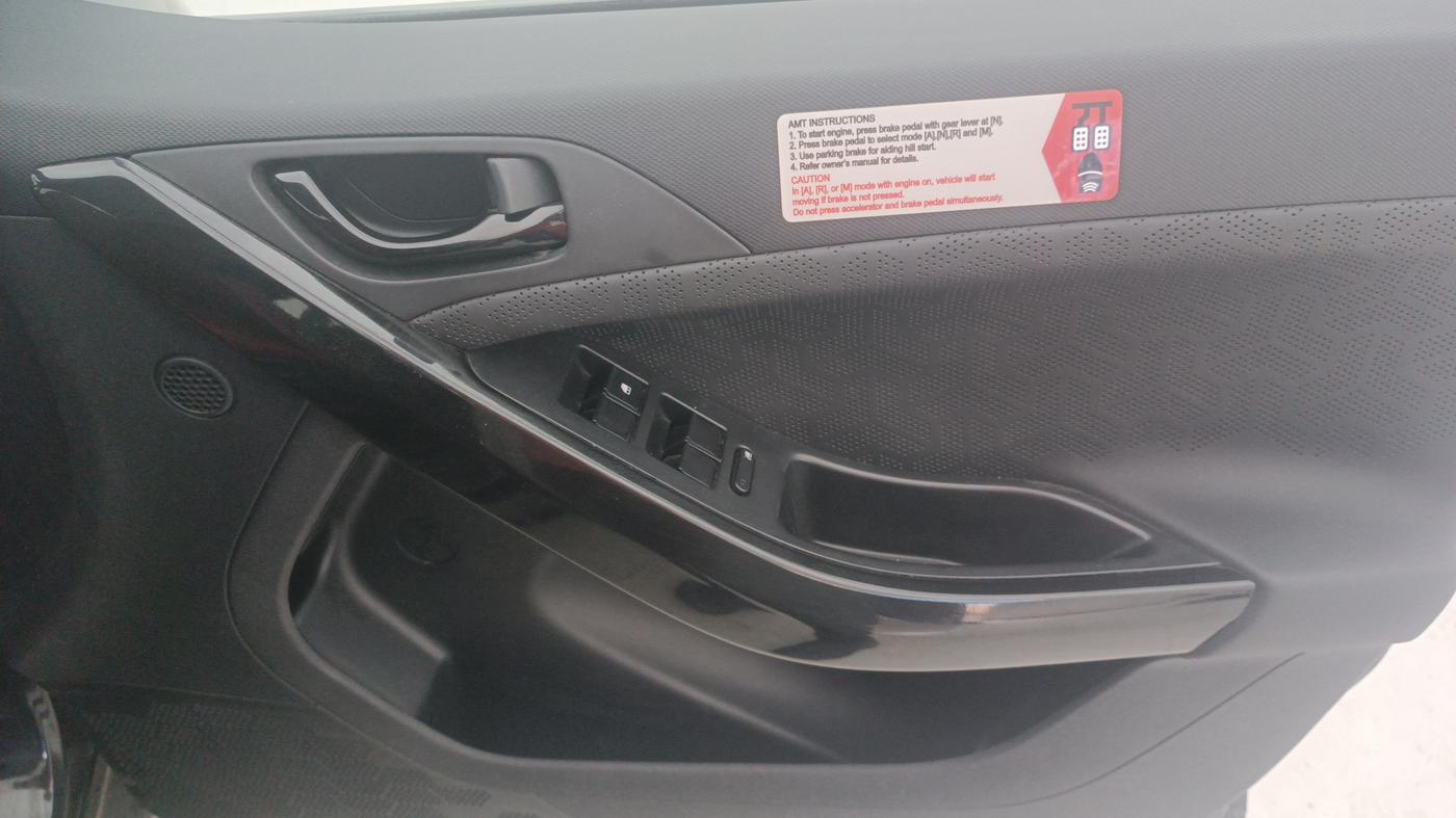 2023 Tata NEXON XZA PLUS LUX SUNROOF RED DARK PETROL, Petrol, Automatic, 29,740 km, Driver Side Door Panels Control