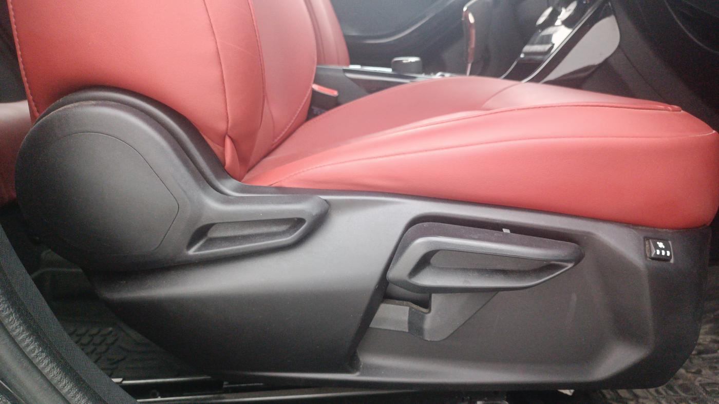 2023 Tata NEXON XZA PLUS LUX SUNROOF RED DARK PETROL, Petrol, Automatic, 29,740 km, Driver Side Adjustment Panel