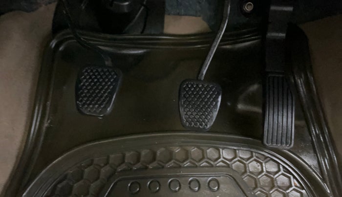 2017 Honda City 1.5L I-VTEC V MT, Petrol, Manual, 39,700 km, Pedals