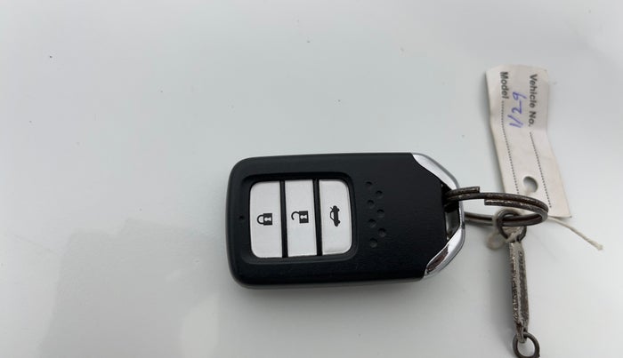 2017 Honda City 1.5L I-VTEC V MT, Petrol, Manual, 39,700 km, Key Close Up