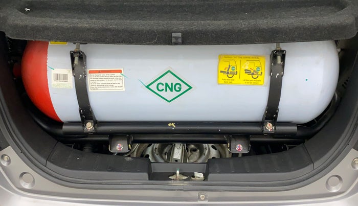 2018 Maruti Wagon R 1.0 LXI CNG, CNG, Manual, 73,062 km, Boot Inside