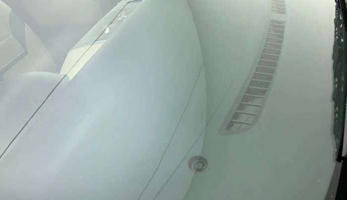 2018 Maruti Wagon R 1.0 LXI CNG, CNG, Manual, 73,062 km, Front windshield - Minor spot on windshield