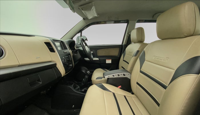 2018 Maruti Wagon R 1.0 LXI CNG, CNG, Manual, 73,062 km, Right Side Front Door Cabin