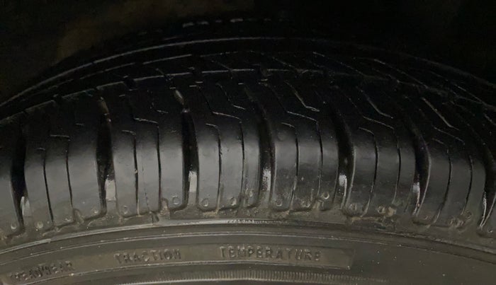 2014 Hyundai Grand i10 SPORTZ 1.2 KAPPA VTVT, Petrol, Manual, 39,981 km, Left Rear Tyre Tread