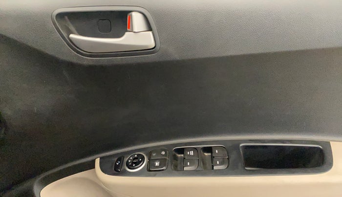 2014 Hyundai Grand i10 SPORTZ 1.2 KAPPA VTVT, Petrol, Manual, 39,981 km, Driver Side Door Panels Control