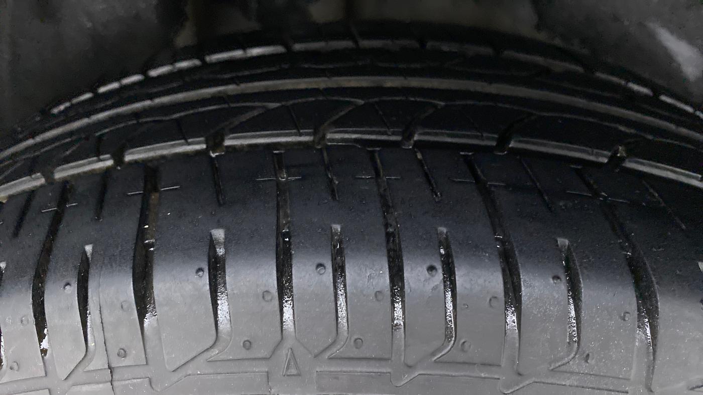 2018 Volkswagen Vento HIGHLINE PLUS TDI AT, Diesel, Automatic, 78,629 km, Right Rear Tyre Tread
