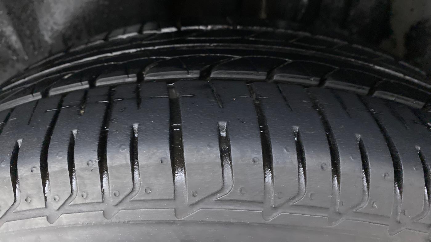 2018 Volkswagen Vento HIGHLINE PLUS TDI AT, Diesel, Automatic, 78,629 km, Left Rear Tyre Tread