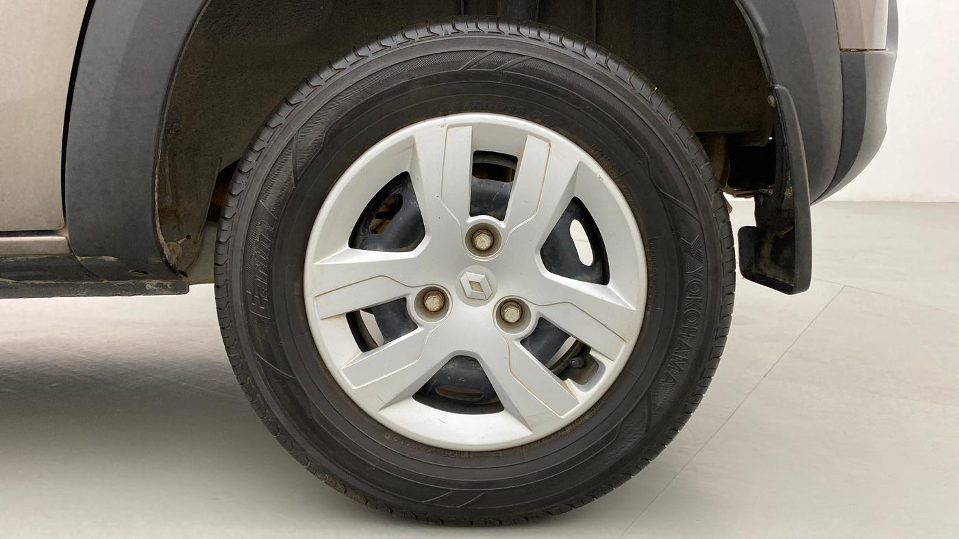 2015 Renault Kwid RXT, Petrol, Manual, 54,523 km, Left Rear Wheel