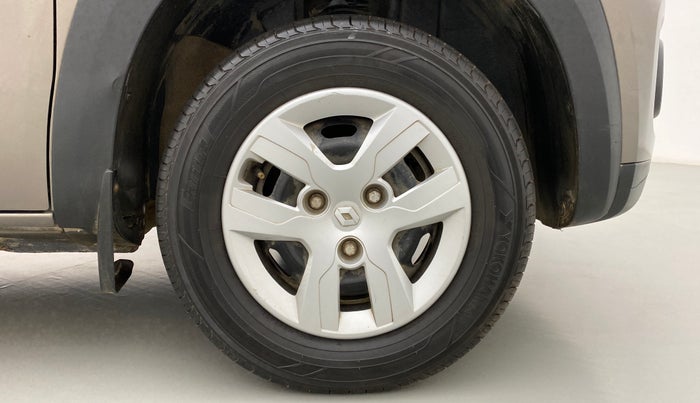 2015 Renault Kwid RXT, Petrol, Manual, 54,523 km, Right Front Wheel