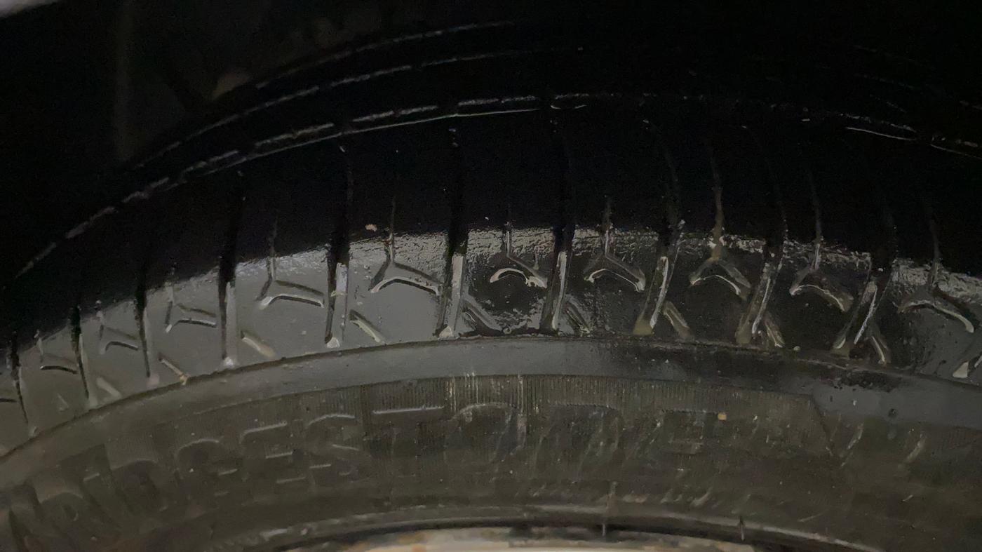 2014 Hyundai Xcent S 1.2, Petrol, Manual, 38,141 km, Left Front Tyre Tread