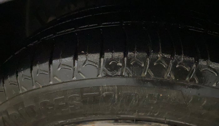 2014 Hyundai Xcent S 1.2, Petrol, Manual, 38,141 km, Left Front Tyre Tread