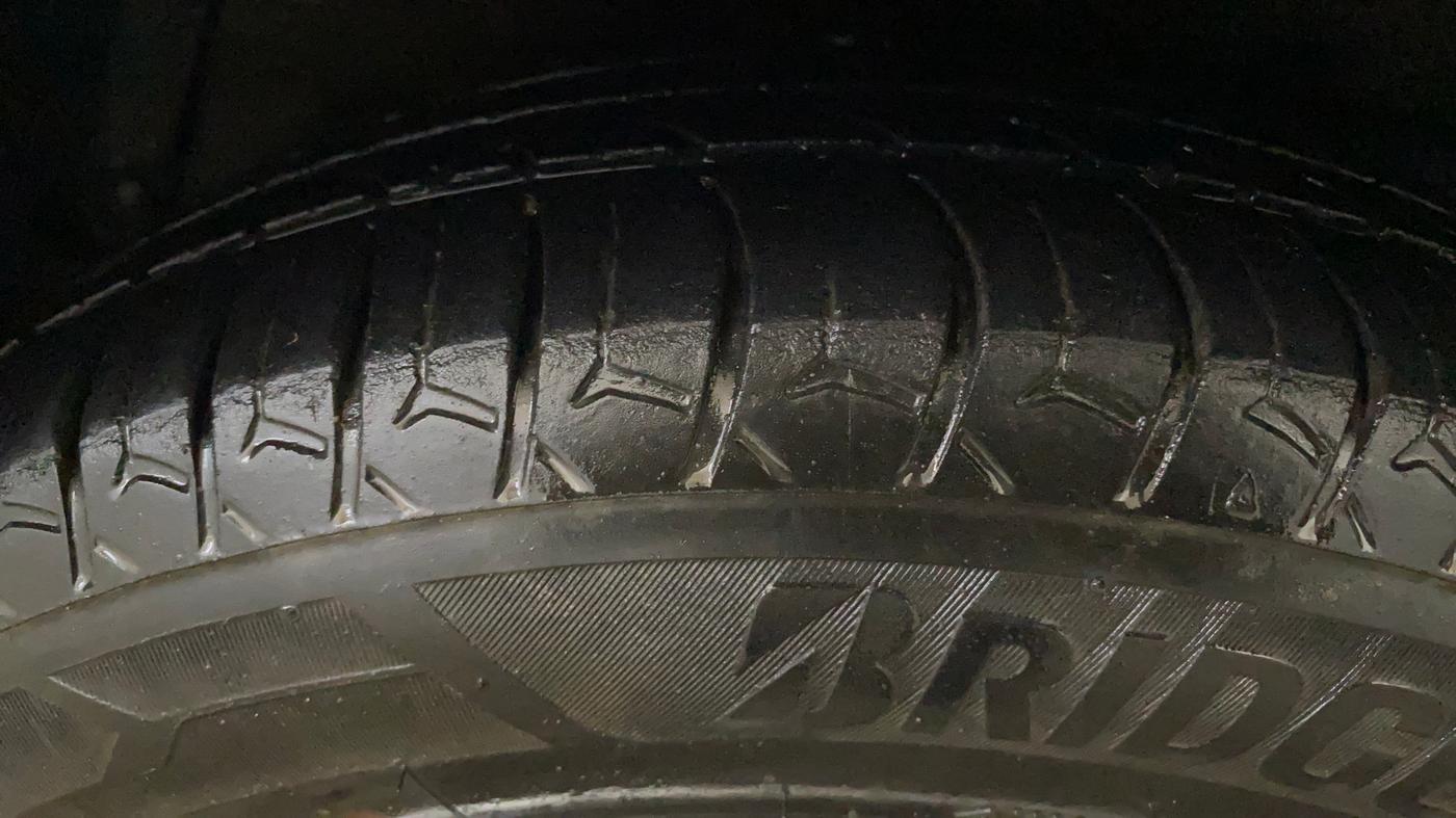 2014 Hyundai Xcent S 1.2, Petrol, Manual, 38,141 km, Right Rear Tyre Tread