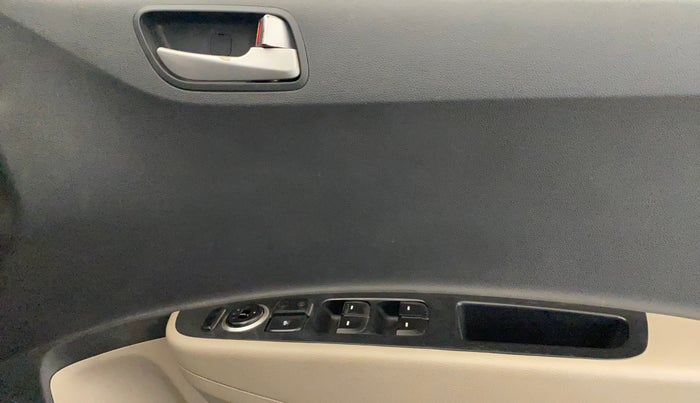 2014 Hyundai Xcent S 1.2, Petrol, Manual, 38,141 km, Driver Side Door Panels Control