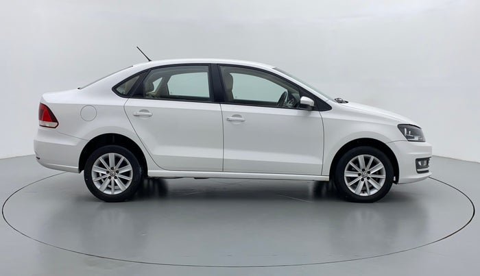 2016 Volkswagen Vento HIGHLINE TDI AT, Diesel, Automatic, 49,292 km, Right Side