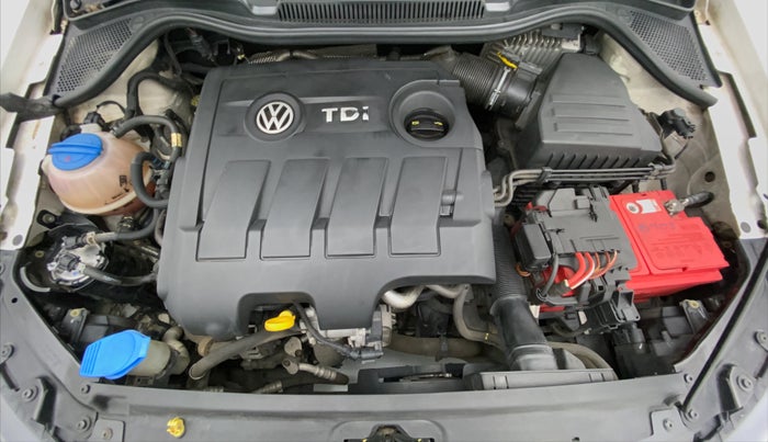 2016 Volkswagen Vento HIGHLINE TDI AT, Diesel, Automatic, 49,292 km, Open Bonet