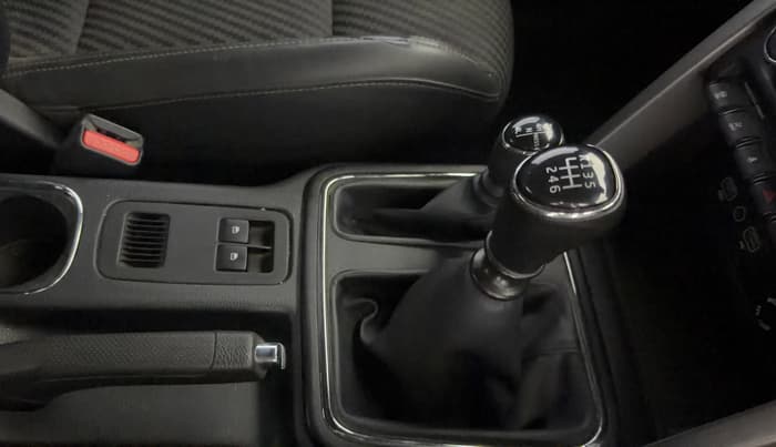 2021 Mahindra Thar LX HT PETROL 4WD MT, Petrol, Manual, 48,316 km, Gear Lever
