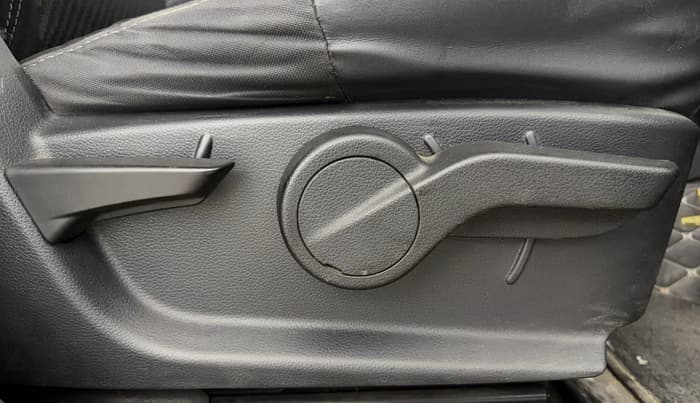 2021 Mahindra Thar LX HT PETROL 4WD MT, Petrol, Manual, 48,316 km, Driver Side Adjustment Panel