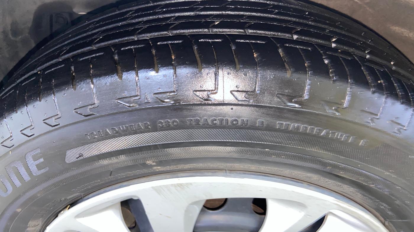 2023 Maruti Celerio ZXI, Petrol, Manual, 13,846 km, Left Front Tyre Tread