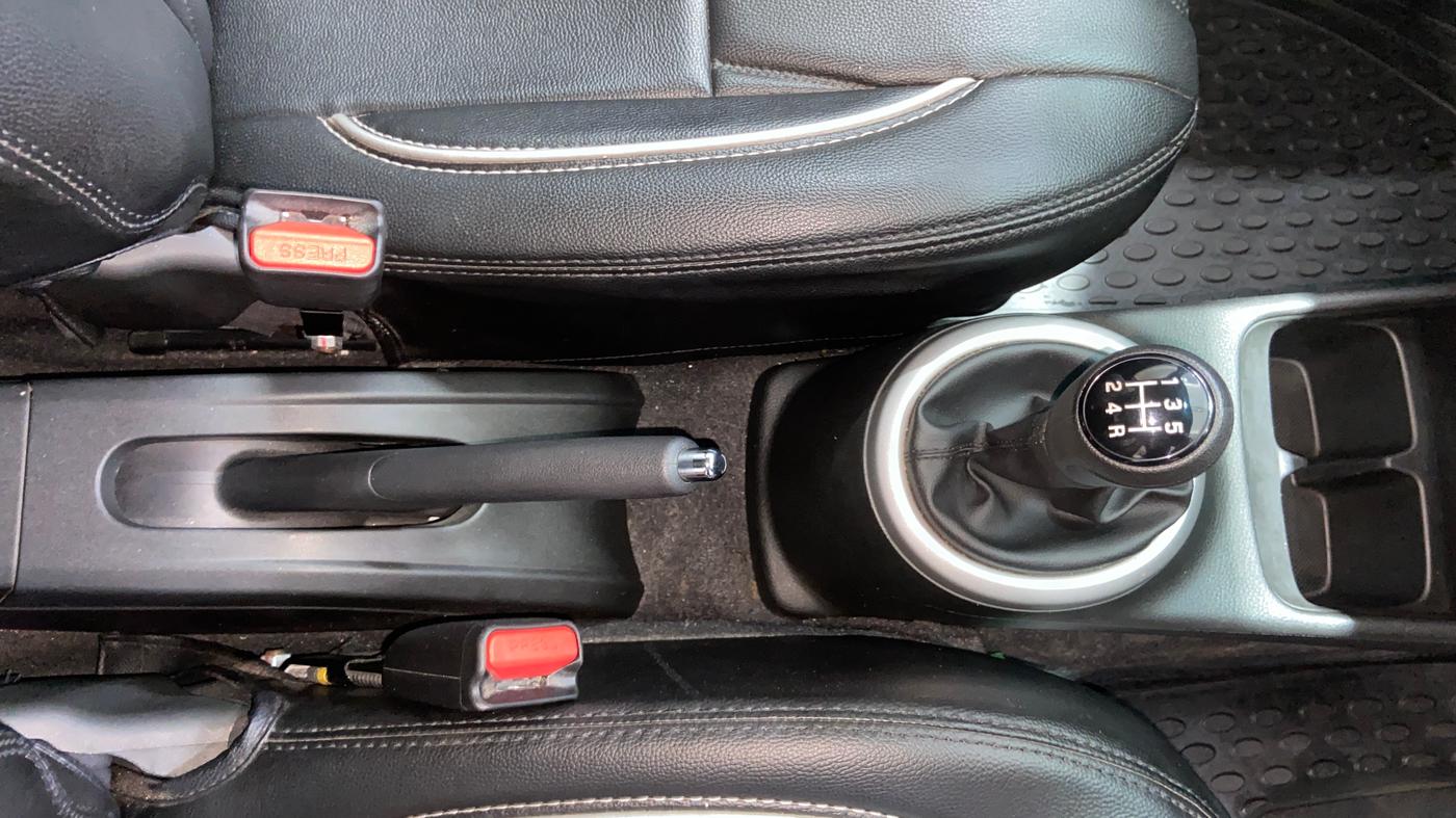 2023 Maruti Celerio ZXI, Petrol, Manual, 13,846 km, Gear Lever