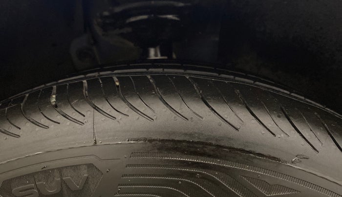 2022 Volkswagen VIRTUS TOPLINE TSI 1.0 MT, Petrol, Manual, 63,711 km, Right Front Tyre Tread