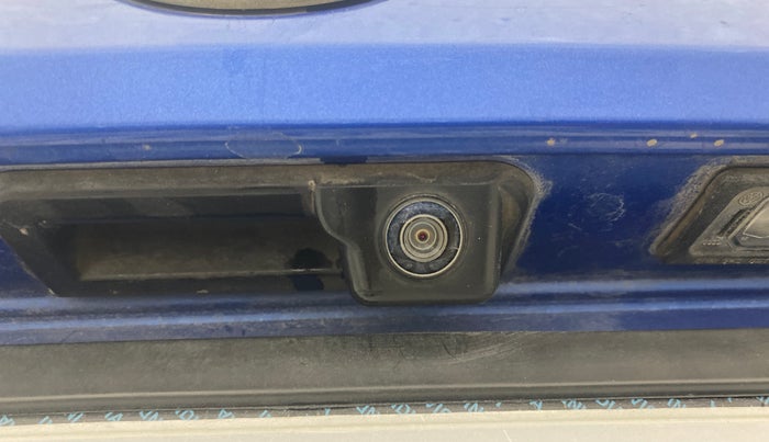 2022 Volkswagen VIRTUS TOPLINE TSI 1.0 MT, Petrol, Manual, 63,711 km, Parking Camera