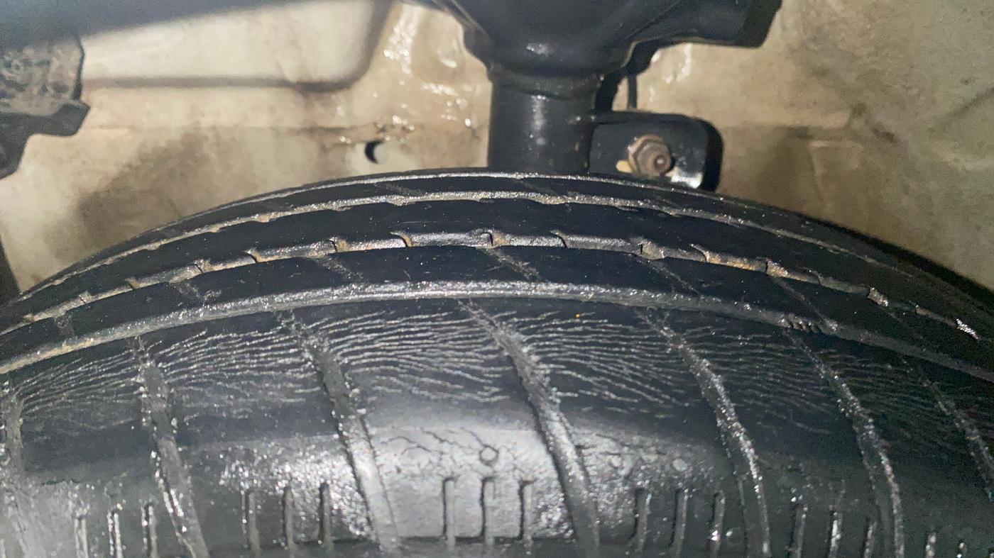2019 Maruti Celerio ZXI, Petrol, Manual, 67,425 km, Left Front Tyre Tread