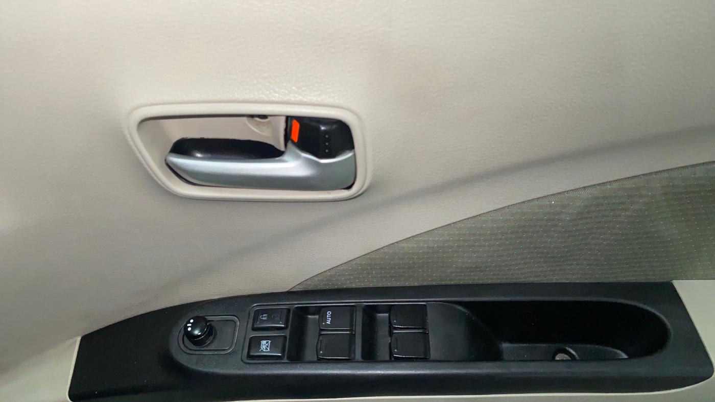 2019 Maruti Celerio ZXI, Petrol, Manual, 67,425 km, Driver Side Door Panels Control